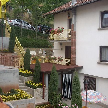 Guest House Rusalka Sjipkovo Exteriör bild