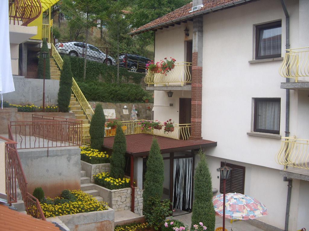 Guest House Rusalka Sjipkovo Exteriör bild